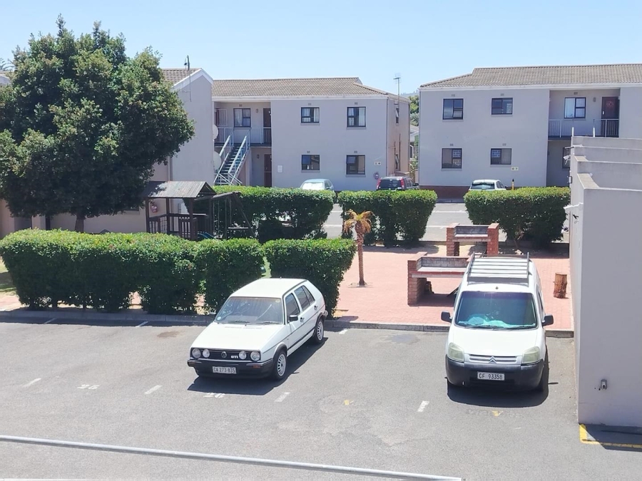 2 Bedroom Property for Sale in St Dumas Western Cape